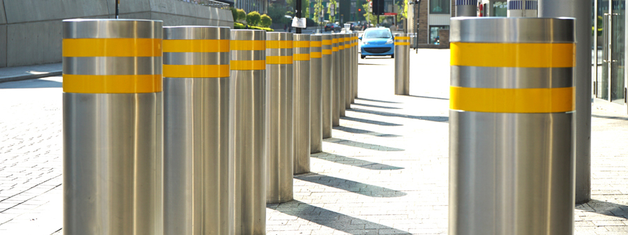 CSG 10800  Fixed bollards withstanding impacts of up to 40mph and 50mph